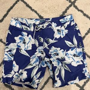 J. Crew Swim shorts trunks Blue Floral Size 33 8 inch inseem Men’s